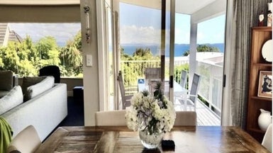 16 Pacific Parade, Army Bay, Whangaparaoa - Carousel 1