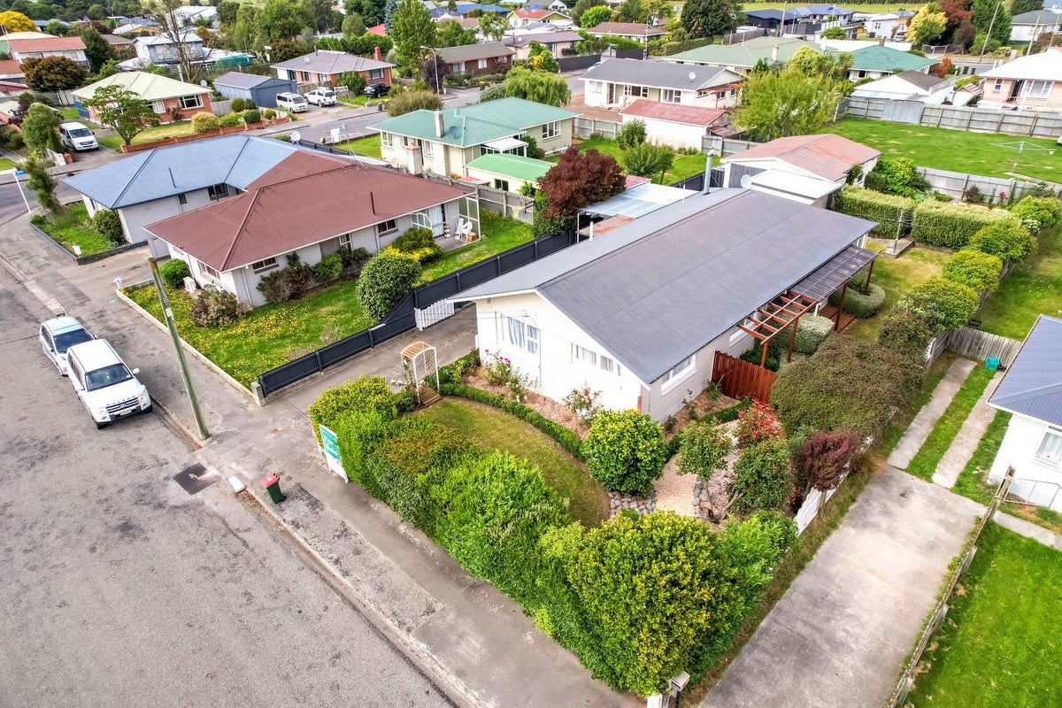 242 Dobson Street, Hampstead, Ashburton - Carousel 33