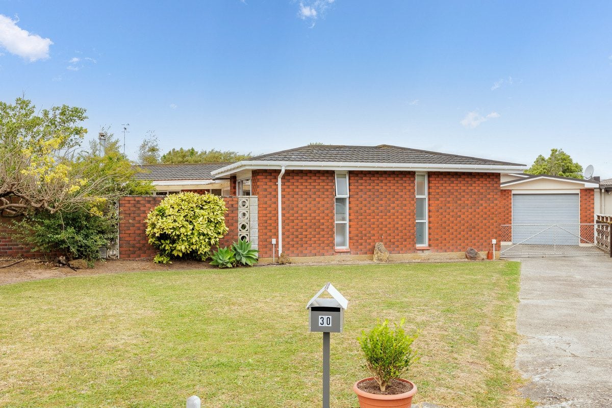 30 Battersea Place, Roslyn, Palmerston North - Carousel 2