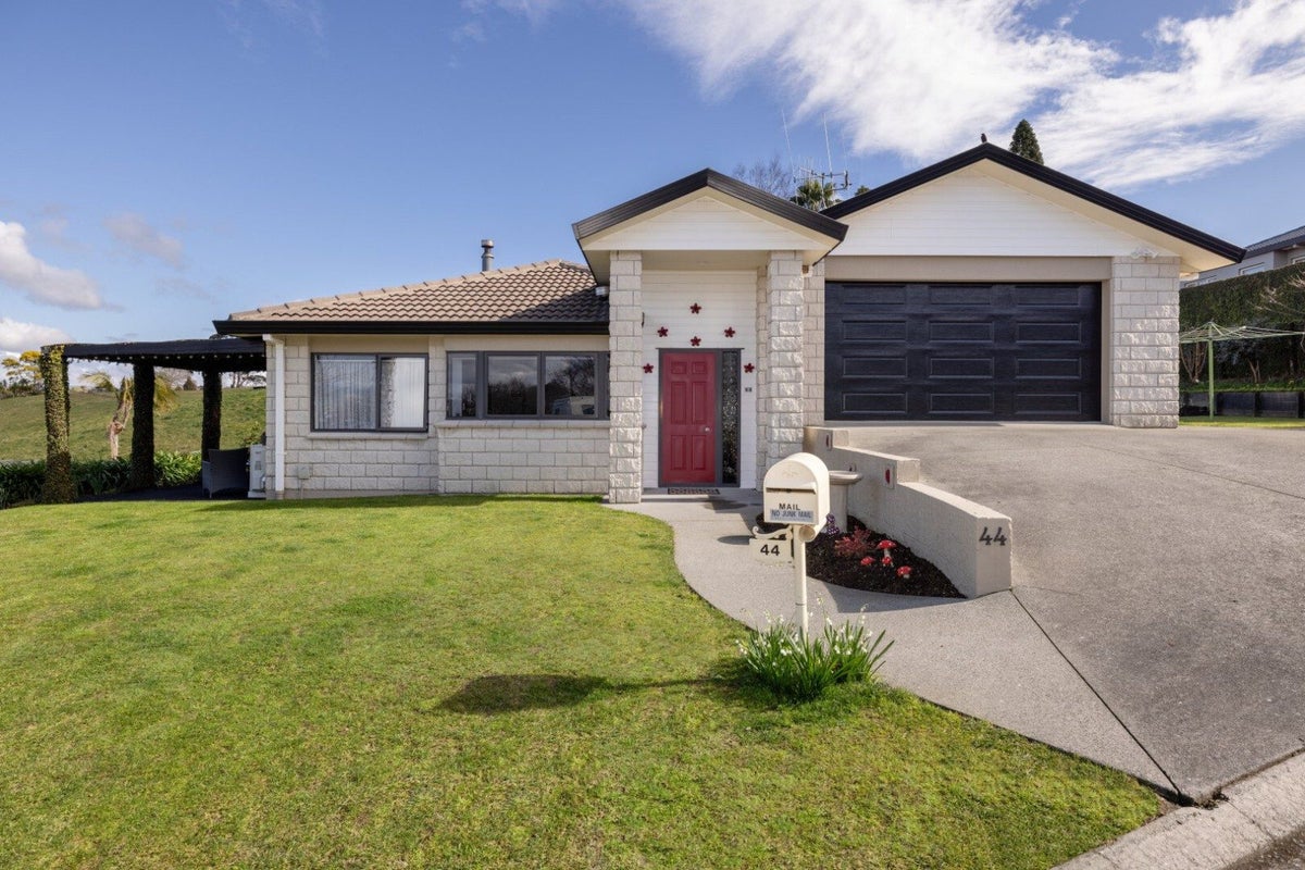 44 Bell Common Close, Bethlehem, Tauranga - Carousel 2