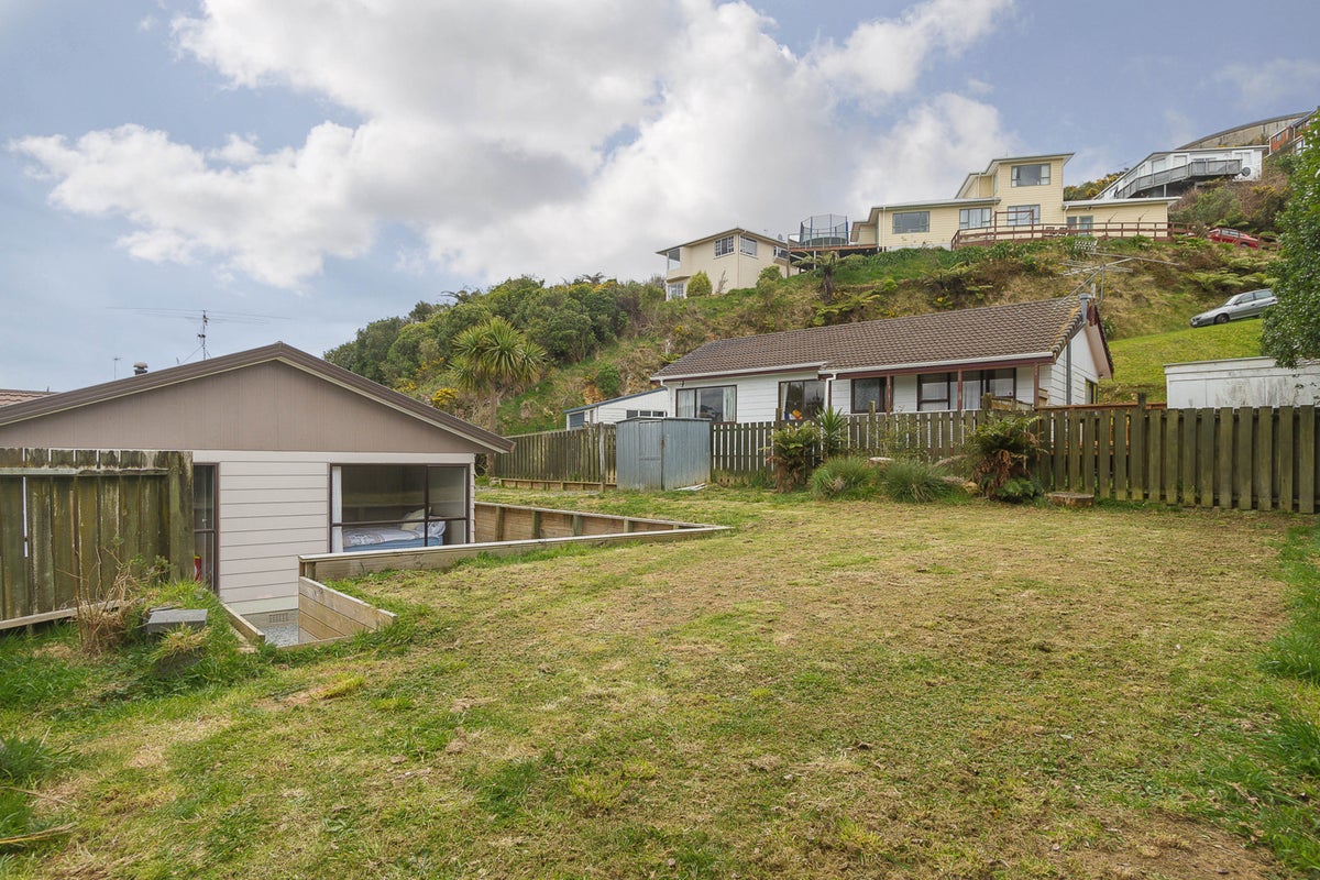 271 Major Drive, Kelson, Lower Hutt - Carousel 26