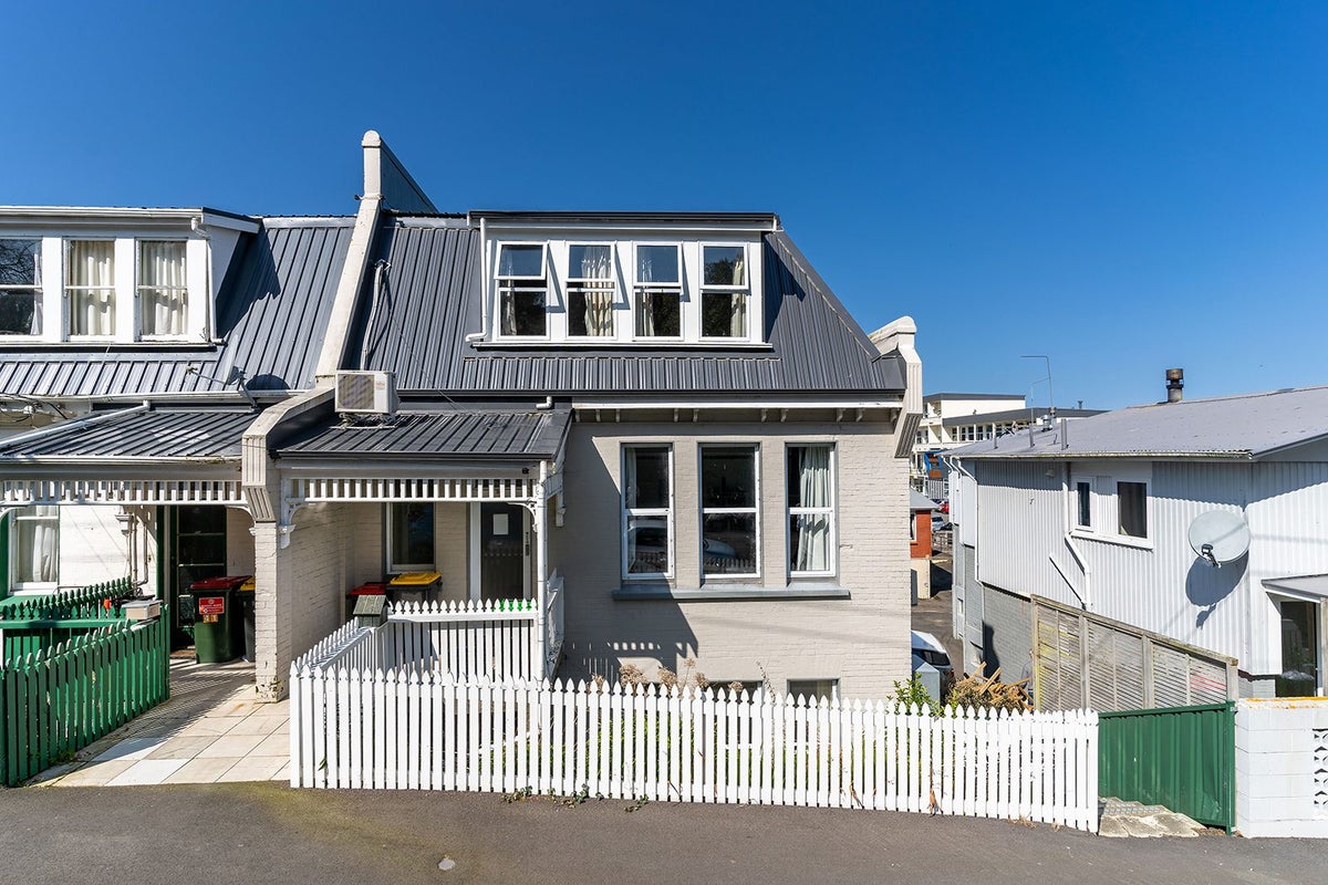 39 Royal Terrace, City Centre, Dunedin, Otago - Carousel 1