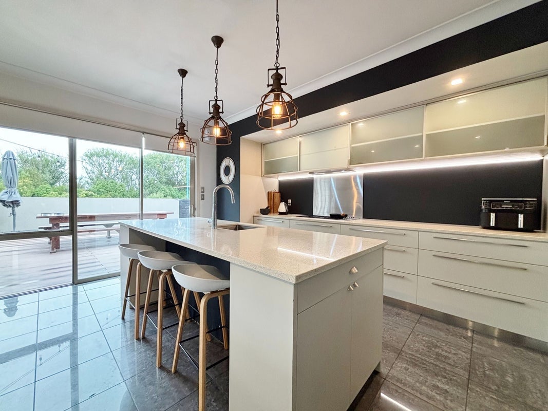 68 Coolspring Way, Redwood, Christchurch - Carousel 2