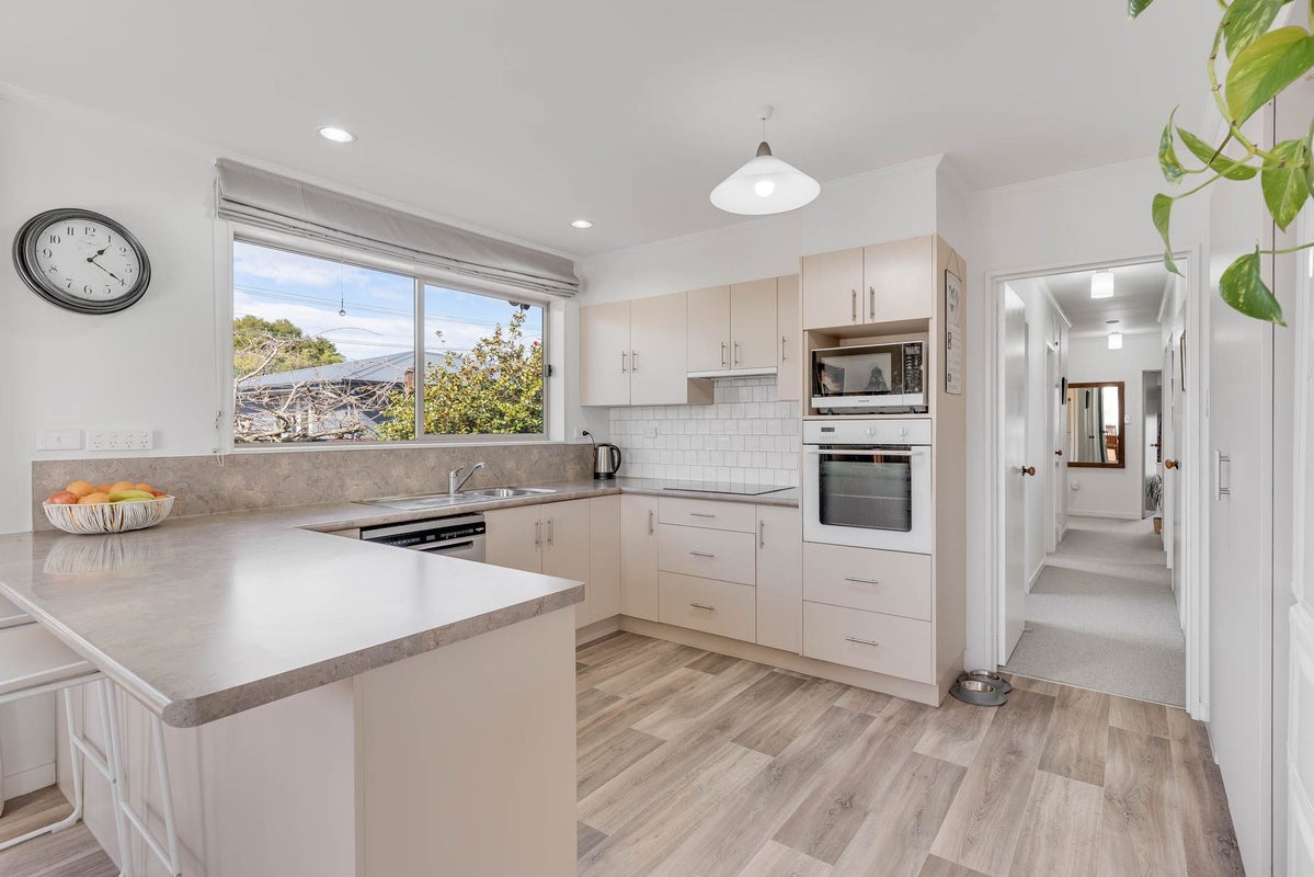 126 Budge Street, Riversdale, Blenheim - Carousel 2