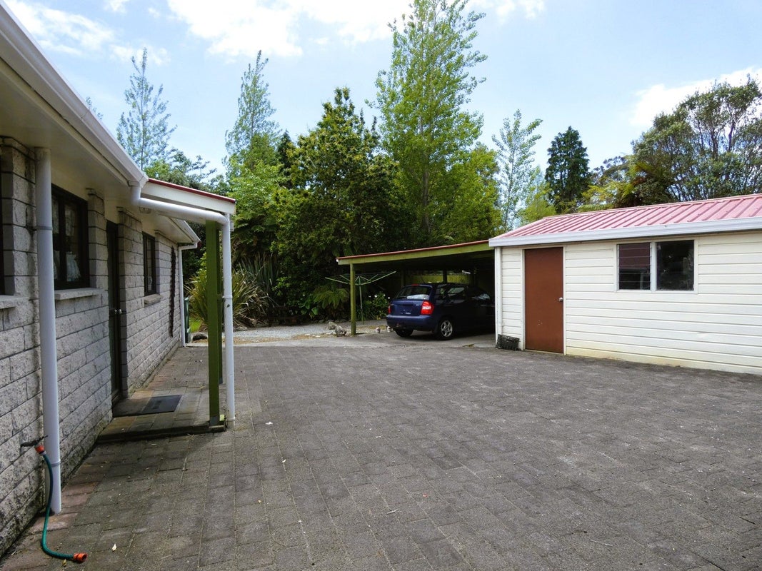 1 Howell Street, Waimangaroa, Westport - Carousel 19