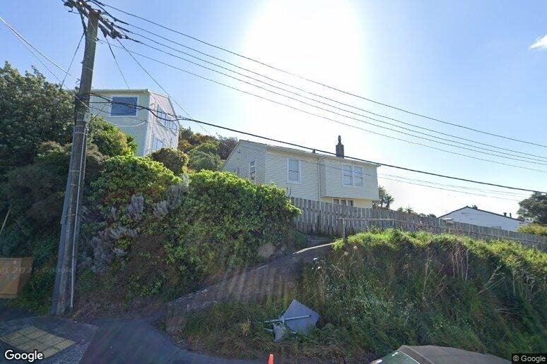 6 Bowes Crescent, Strathmore Park, Wellington - Carousel 2