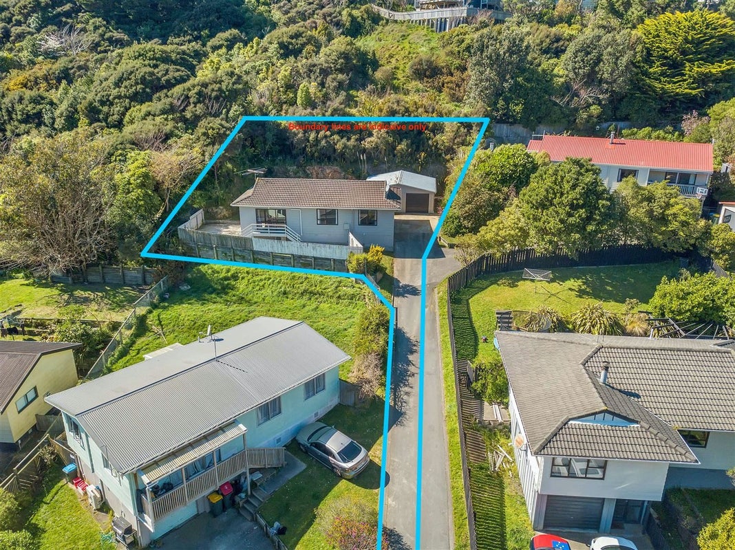 64 OMAPERE ST, WHITBY, PORIRUA - Carousel 20
