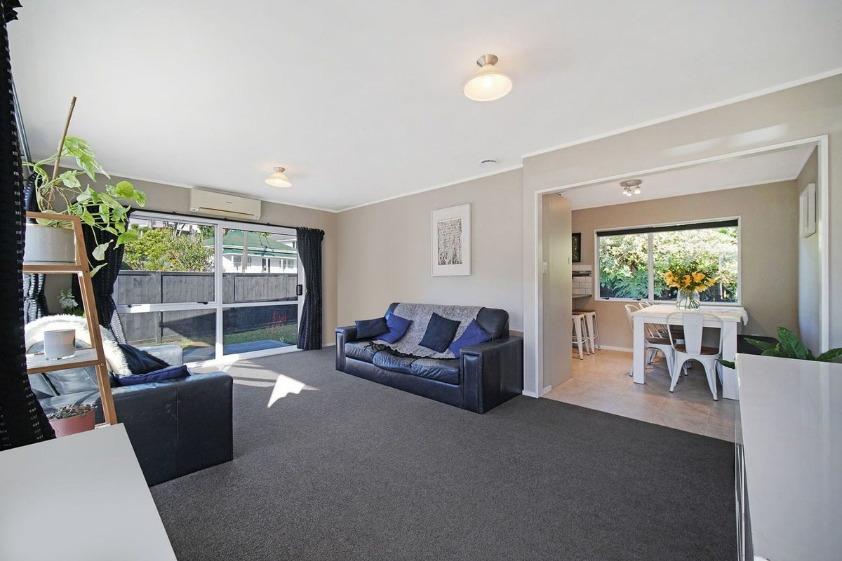 15 Fourth Avenue, Kingsland, Auckland - Carousel 2