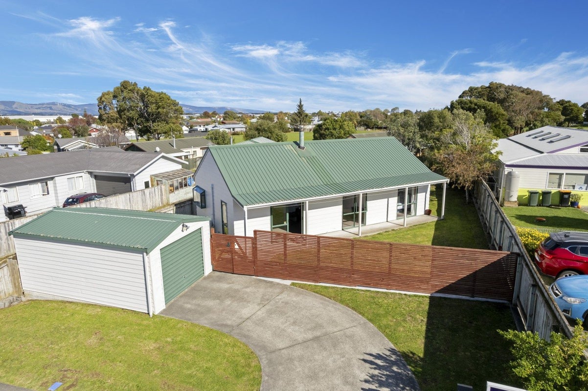 109 Hillcrest Drive, Kelvin Grove, Palmerston North - Carousel 1