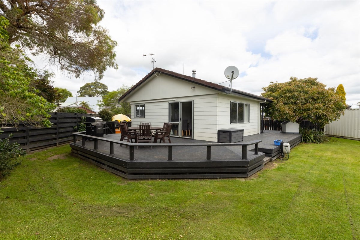 94 Lincoln Street, Ashhurst, Ashhurst - Carousel 21