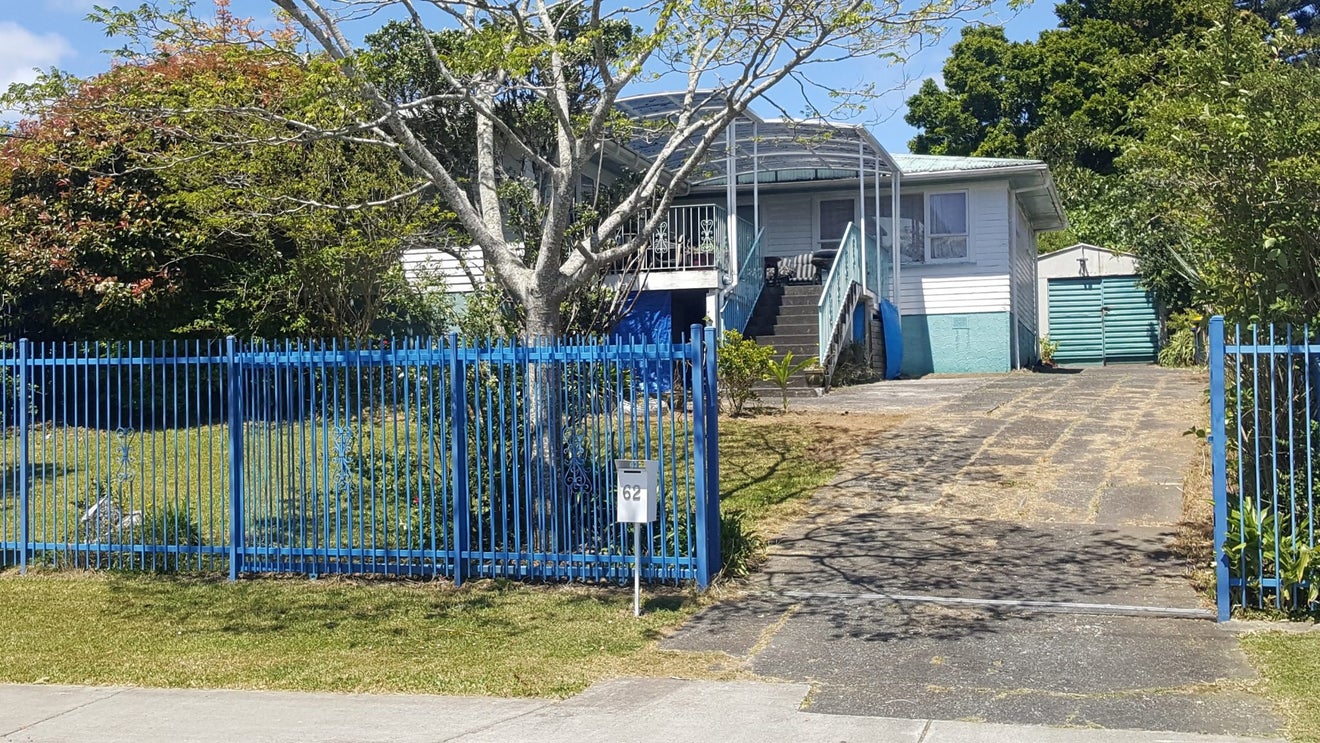 62 Farquhar Road, Glendene, Auckland - Carousel 1