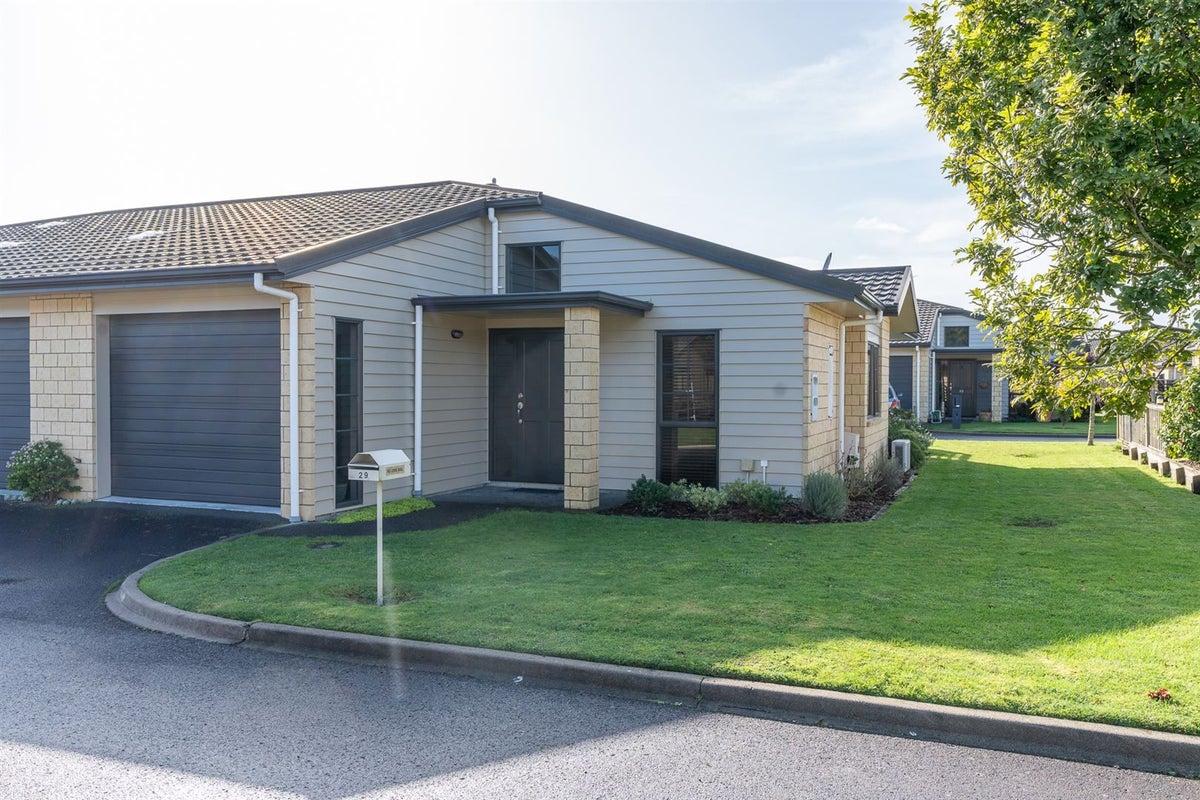 29/3 Turnbury Court, Rototuna, Hamilton - Carousel 2