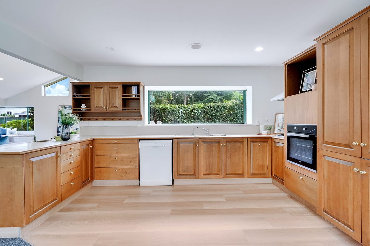212B Nixon Street, Hamilton East, Hamilton - Carousel 2