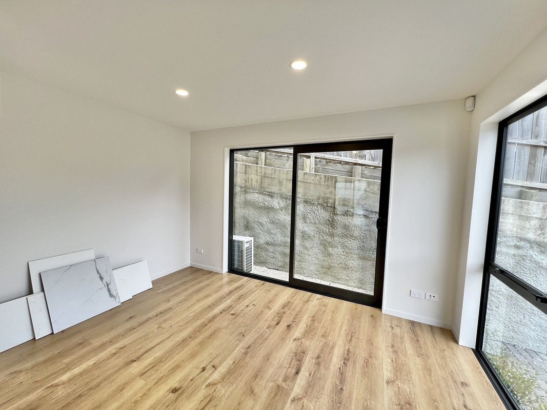 7A Serrata Place, Browns Bay, Auckland - Carousel 2