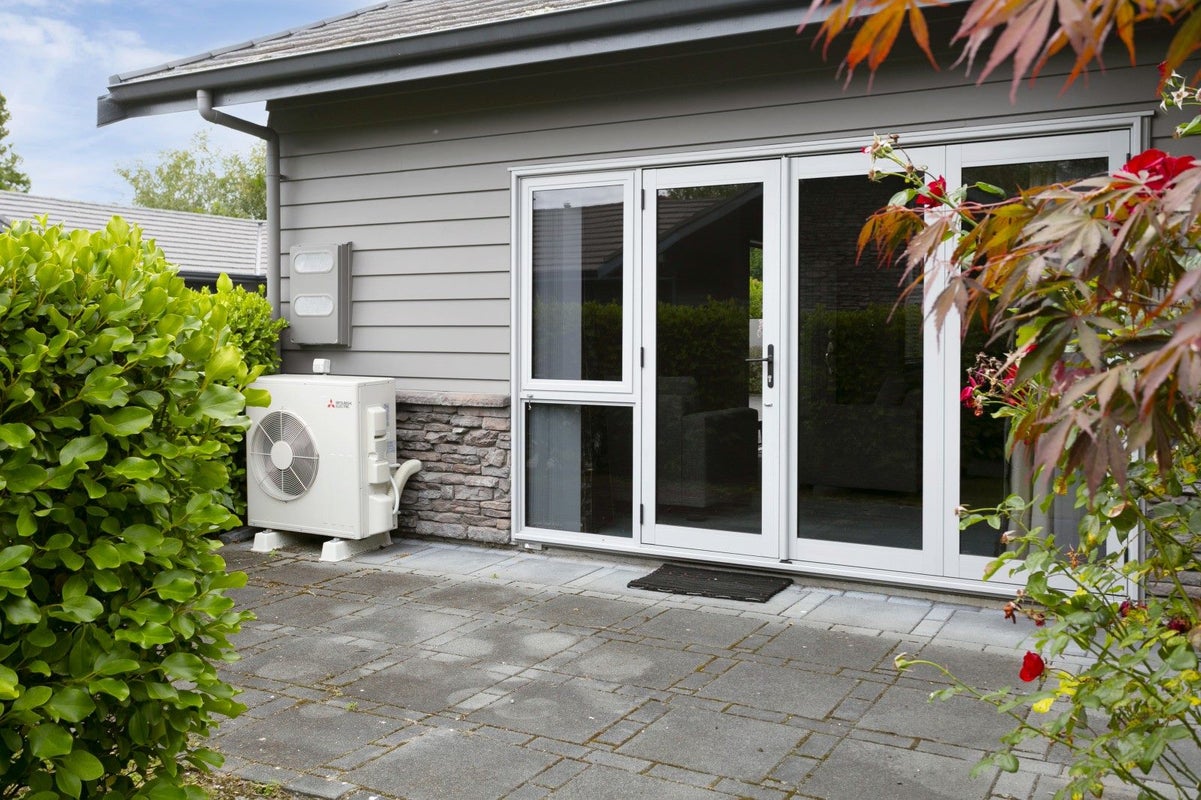 23 Parata Street, Two Mile Bay, Taupo - Carousel 13