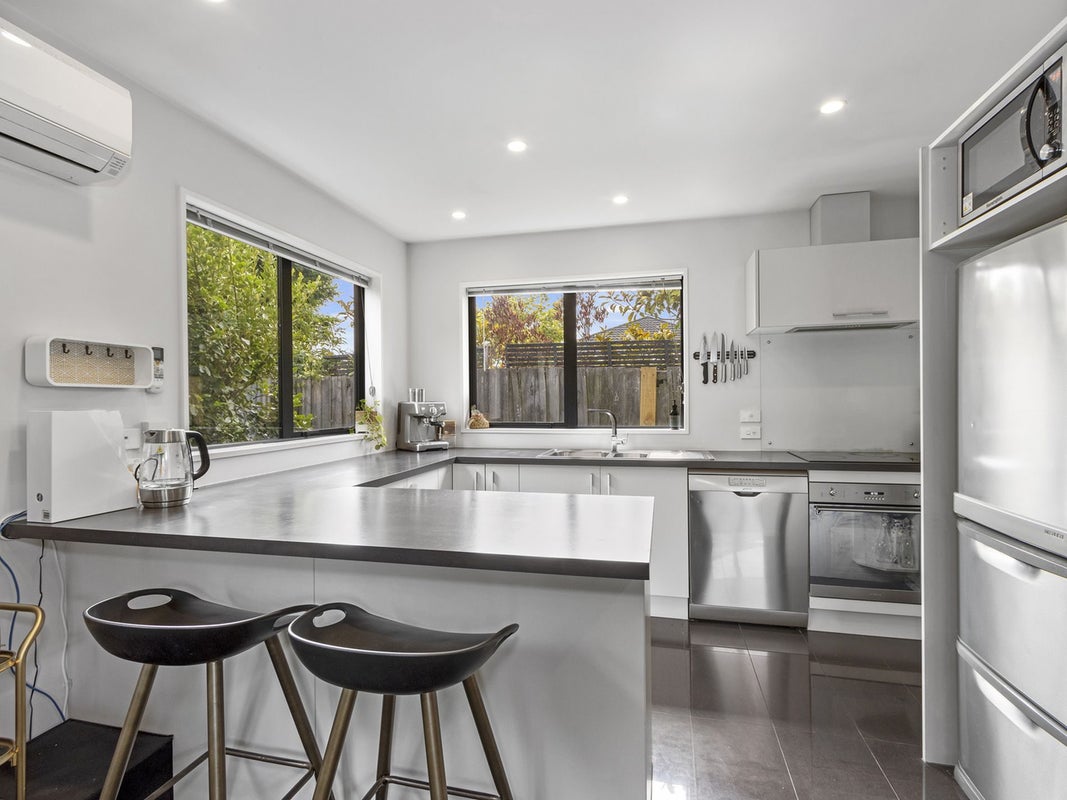 108 Hills Road, Edgeware, Christchurch - Carousel 2