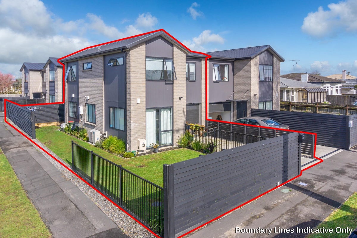 2/7 Sayer Street, Frankton, Hamilton - Carousel 25