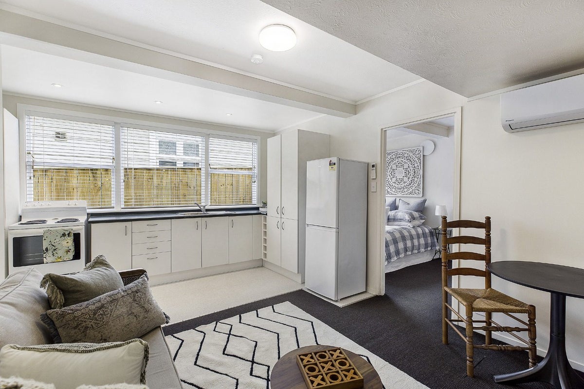 14 Lerwick Terrace, Melrose, Wellington - Carousel 2