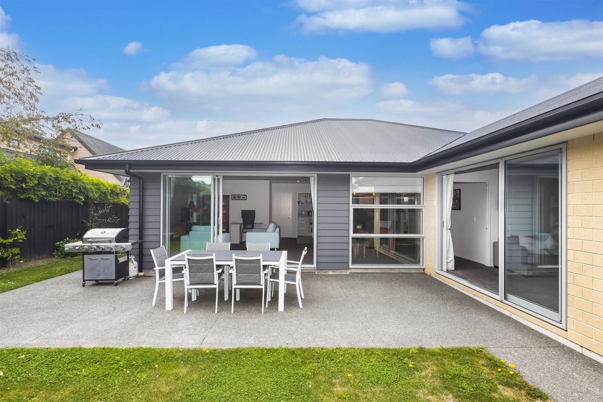 35 Sapphire Street, Casebrook, Christchurch - Carousel 2