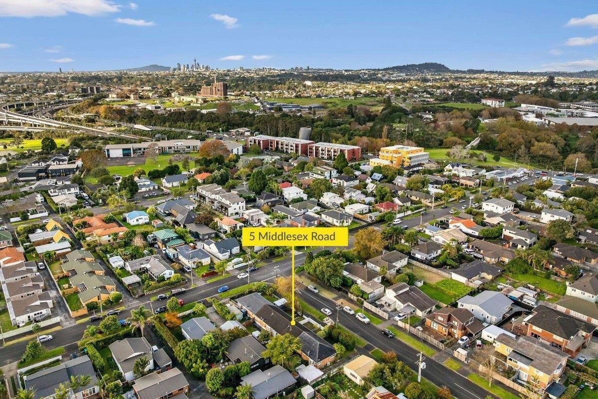 5 Middlesex Road, Waterview, Auckland - Carousel 17
