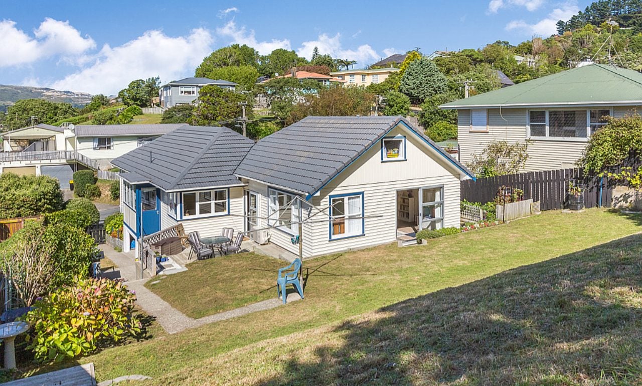 78 Chester Road, Tawa, Wellington - Carousel 15