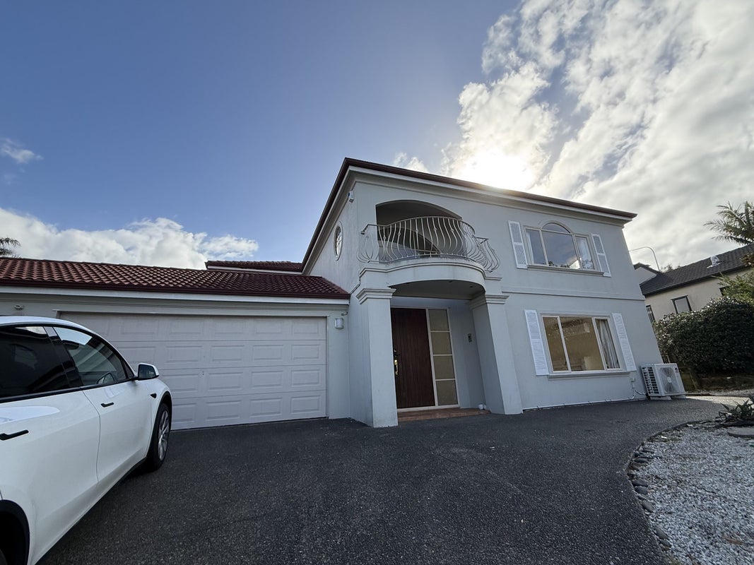28 Killybegs Drive, Pinehill, Auckland - Carousel 1