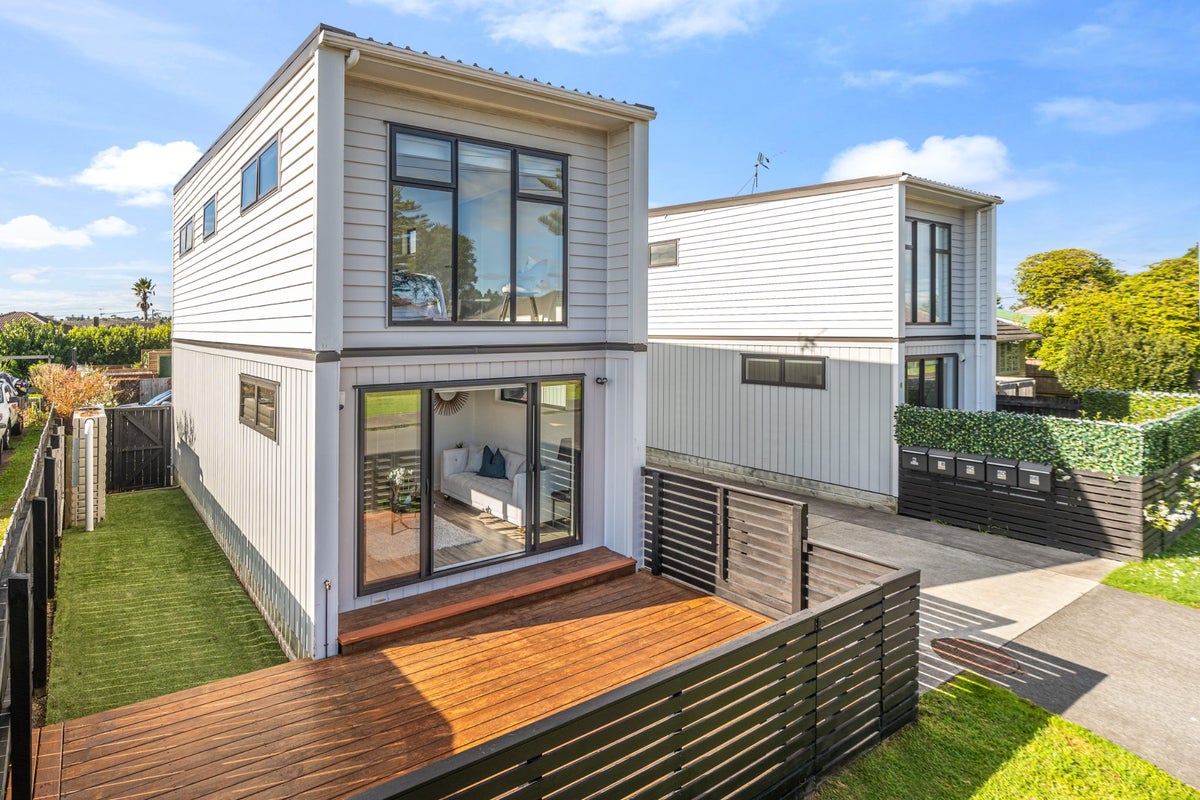 6A Mareth Street, Panmure, Auckland - Carousel 2