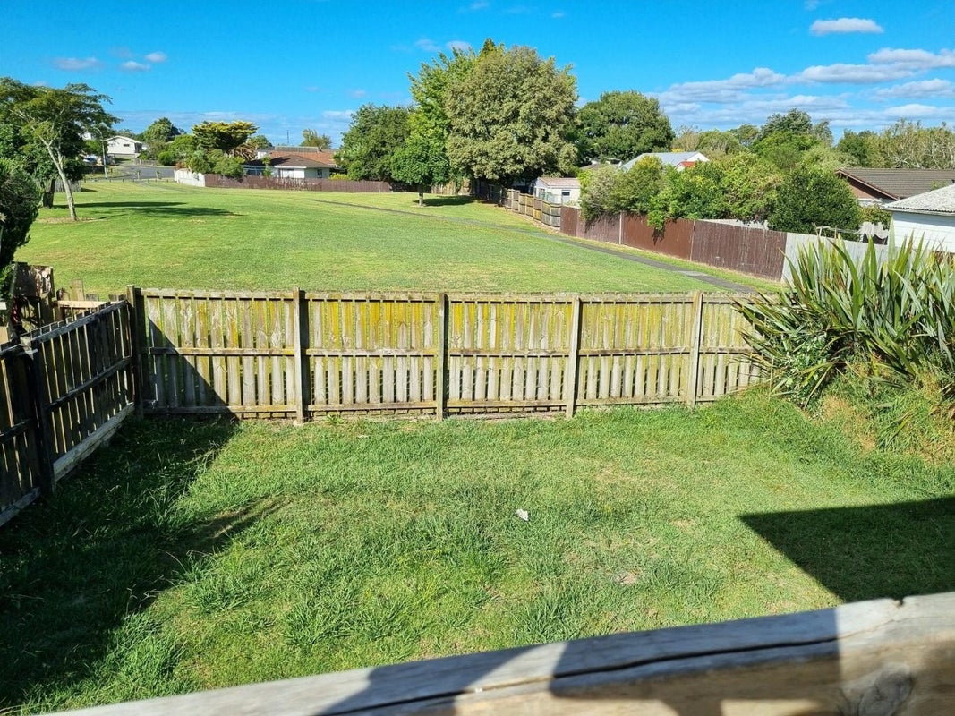 5/106 Shifnal Drive, Randwick Park, Auckland - Carousel 13