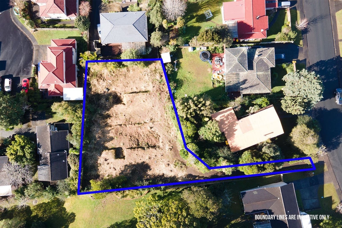 10 Lavery Place, Sunnynook, Auckland - Carousel 1