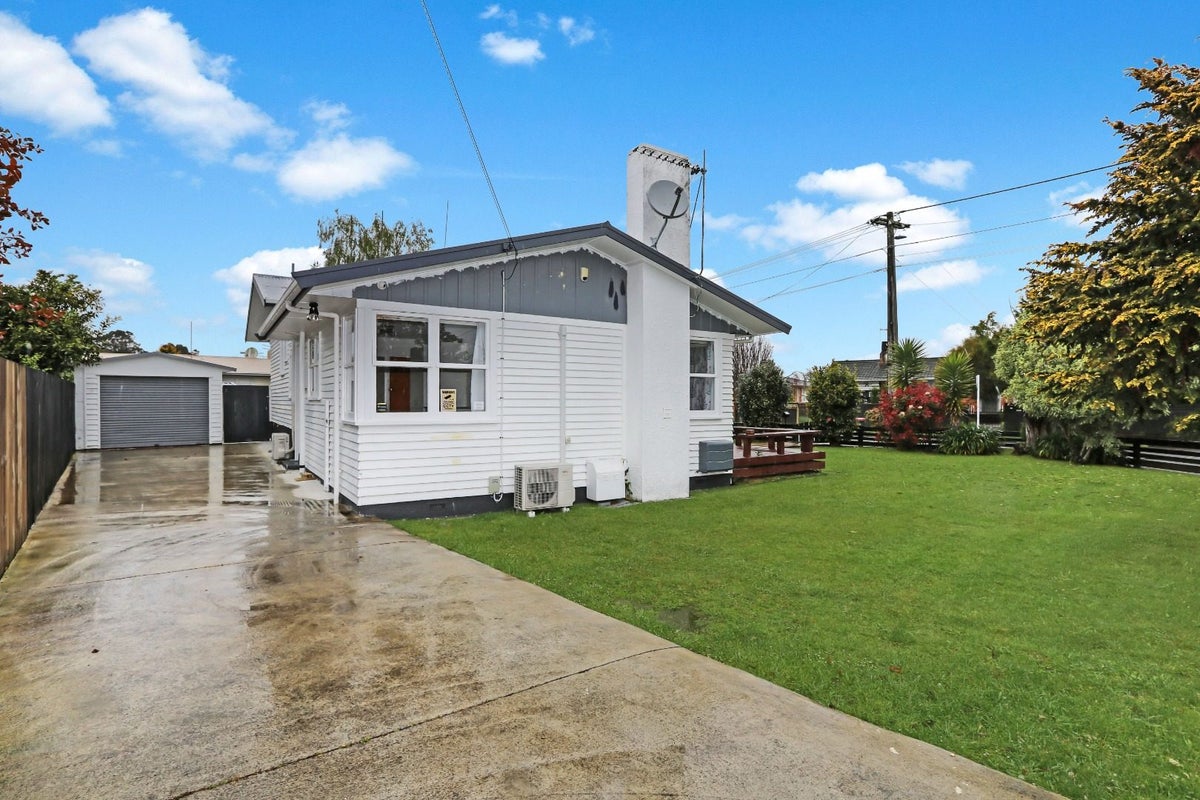20 Oban Avenue, Glenview, Hamilton - Carousel 2
