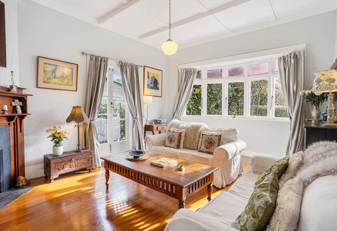 54 Ellerton Road, Mount Eden, Auckland - Carousel 2