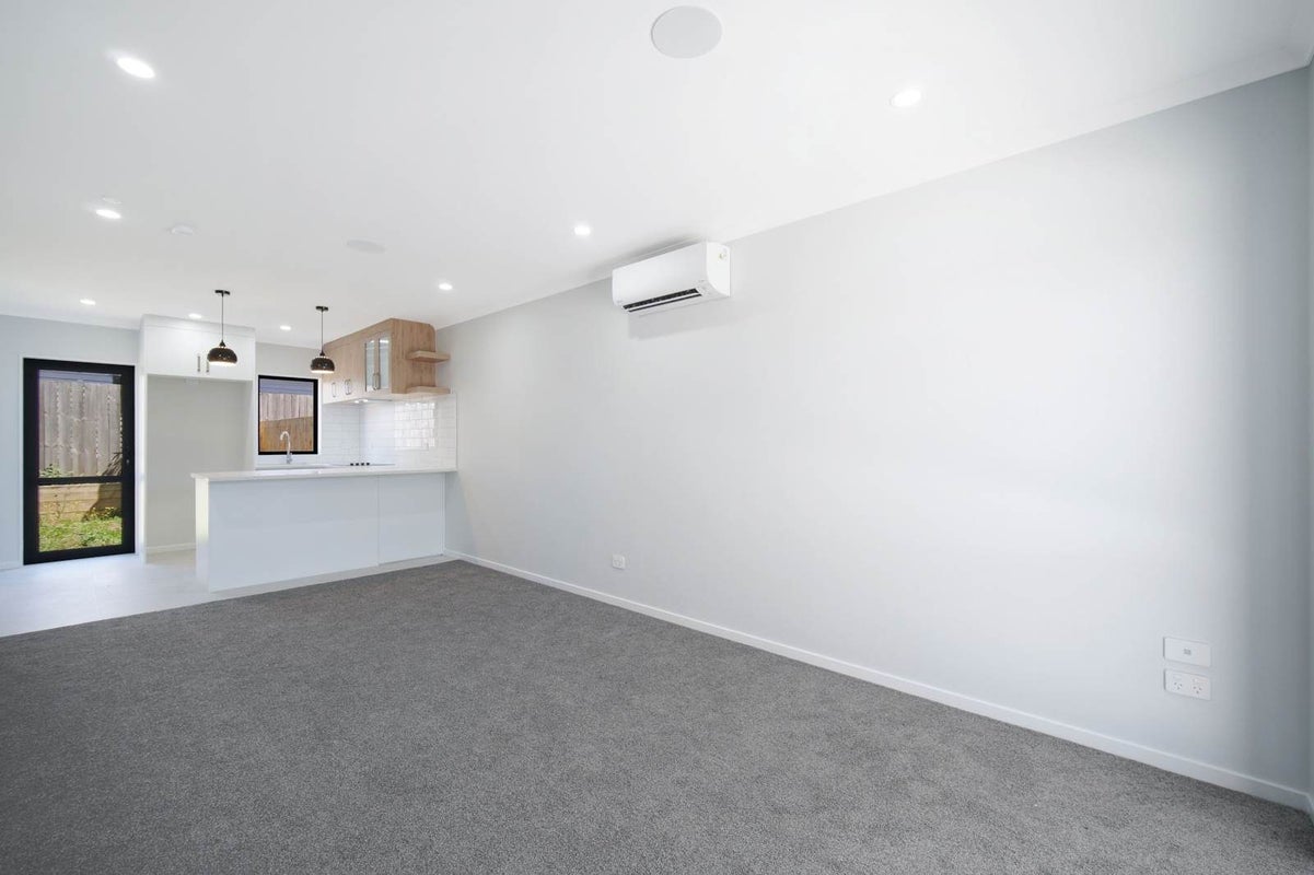 4B Becker Drive, Weymouth, Auckland - Carousel 2