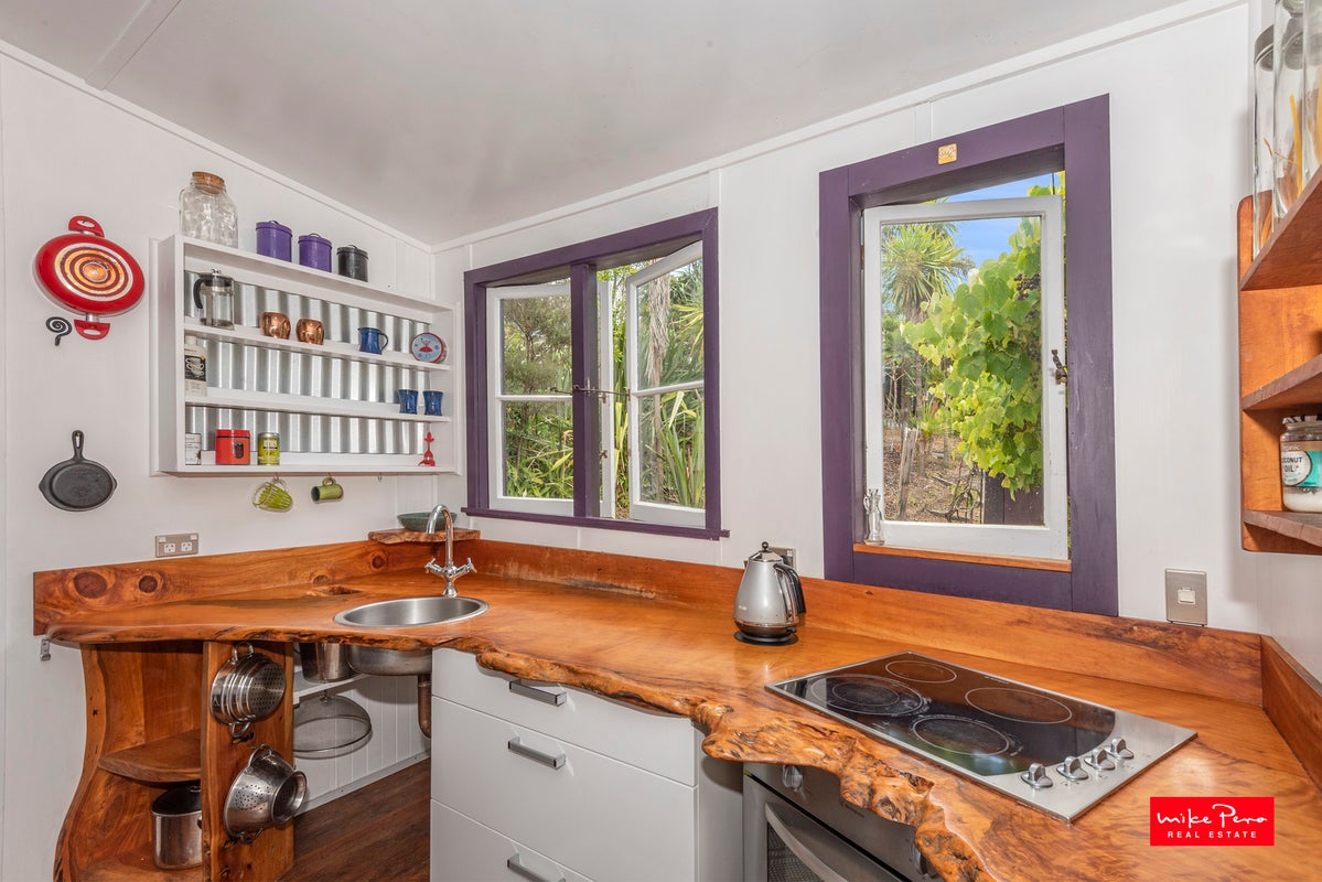 4 Railway Terrace, Morningside, Whangarei - Carousel 1