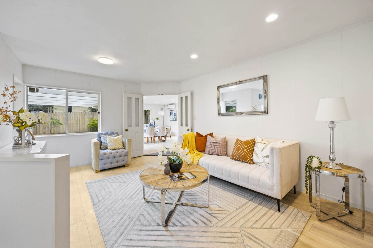 26 Dannemora Drive, Dannemora, Manukau City, Auckland - Carousel 2