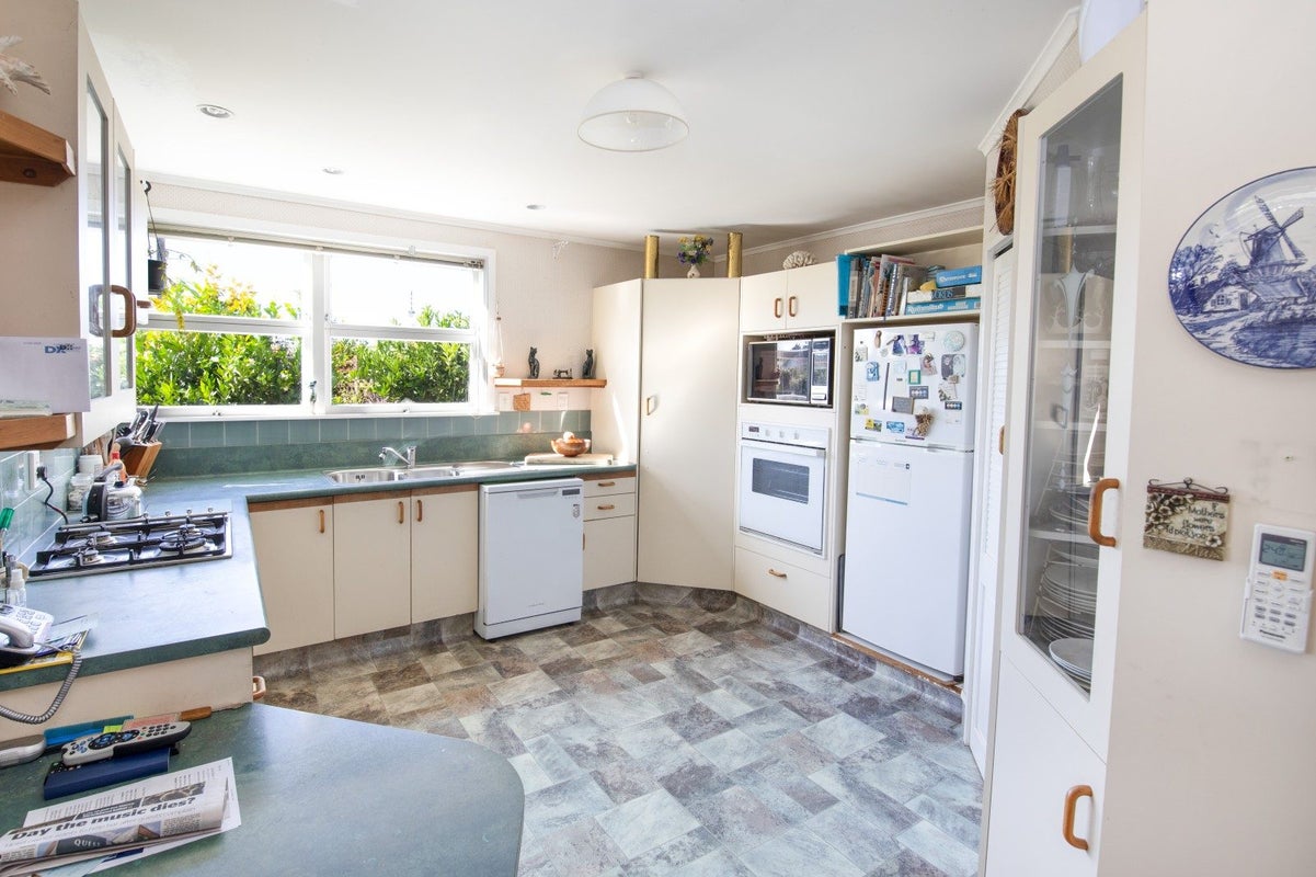 4 Balmoral Street, Taradale, Napier - Carousel 2