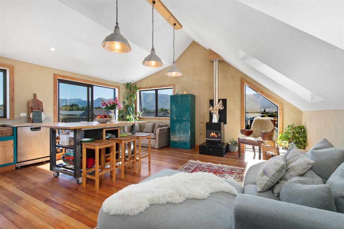 11 Sentinel Place, Halswell, Christchurch - Carousel 1