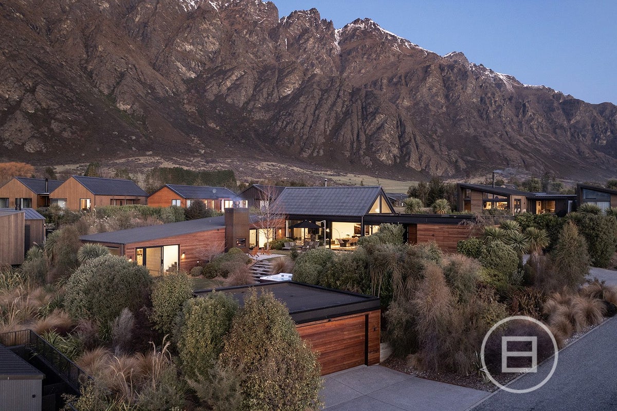 8 Big Valley Drive, Jacks Point, Queenstown-Lakes, Otago - Carousel 2