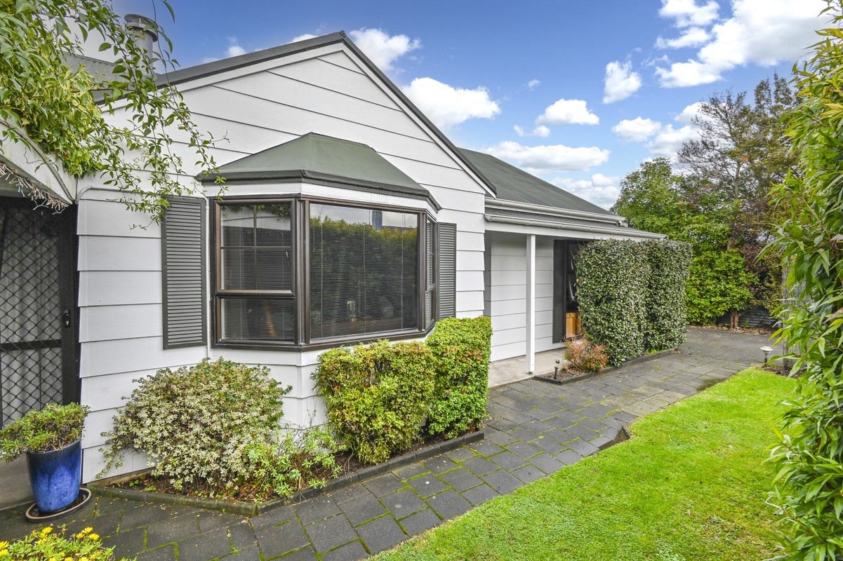 200A McLeod Street, Camberley, Hastings - Carousel 1