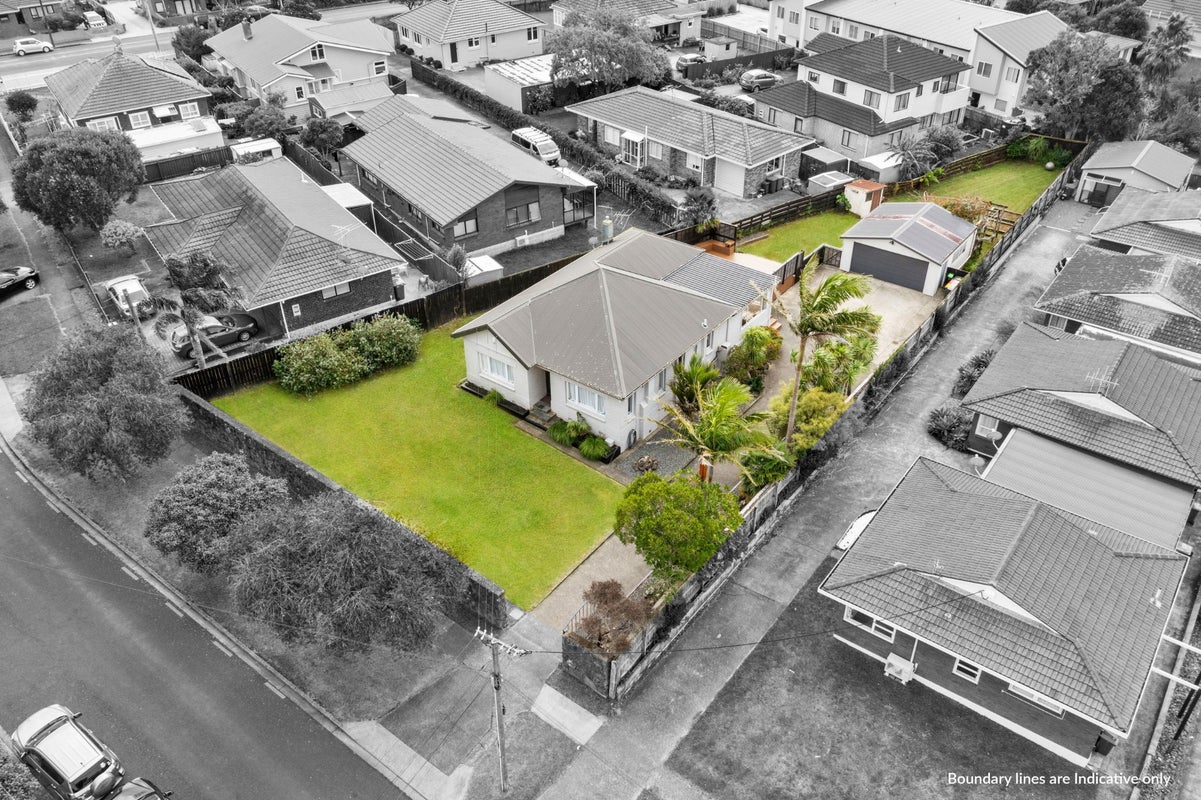 4 Akehurst Avenue, New Lynn, Auckland - Carousel 1