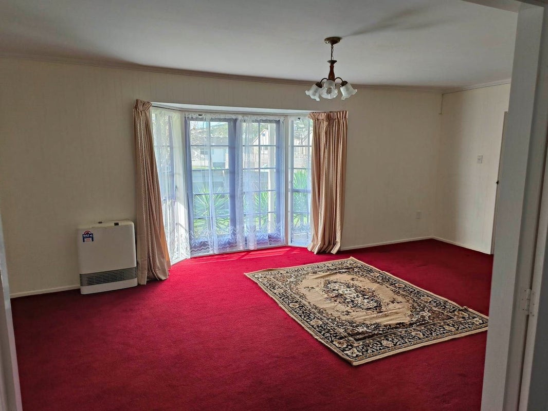 70 Thurleigh Grove, Karori, Wellington - Carousel 2