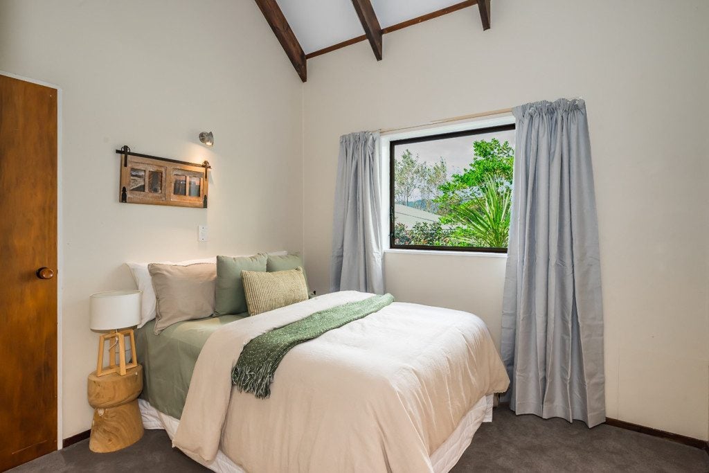 24 Island View Terrace, Waikanae Beach, Waikanae - Carousel 2