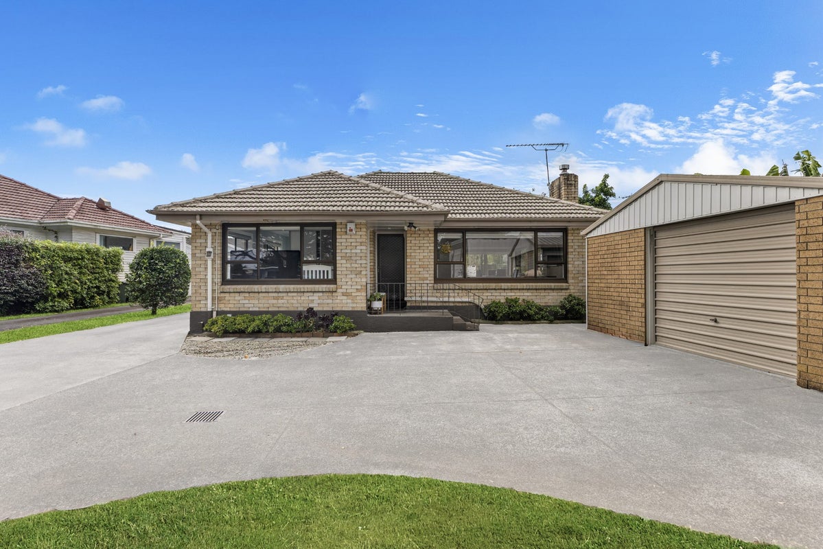 89 Beach Road, Pahurehure, Papakura - Carousel 1