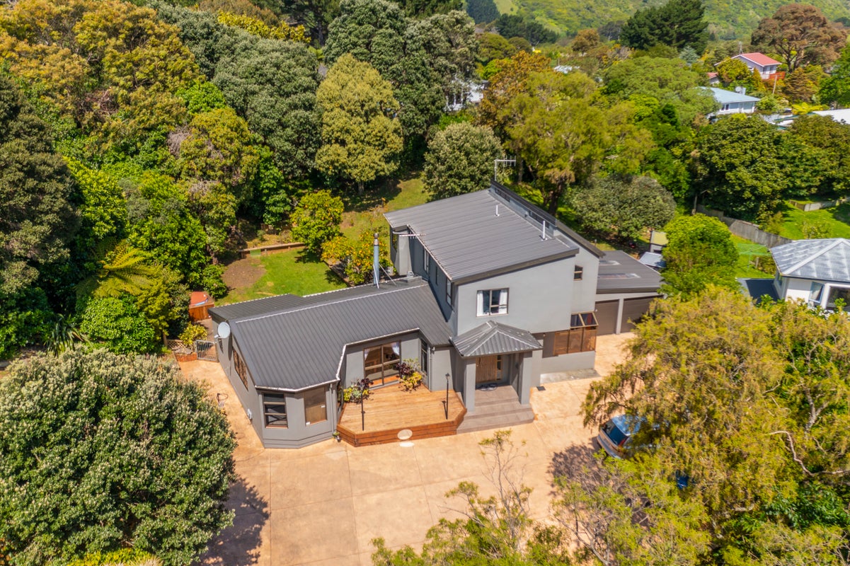 208 Matai Road, Raumati Beach, Paraparaumu - Carousel 2