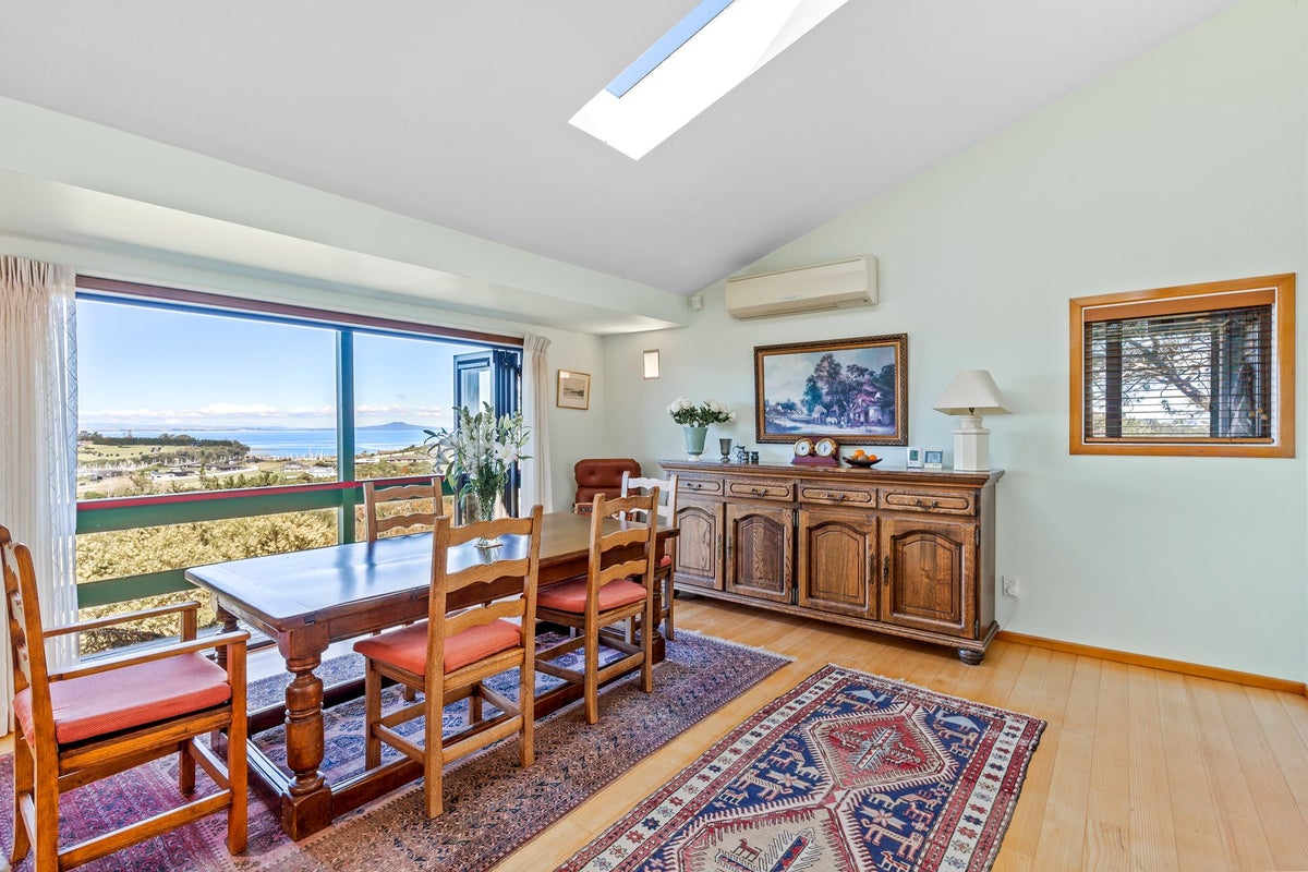 8 Clayden Drive, Gulf Harbour, Whangaparaoa - Carousel 2
