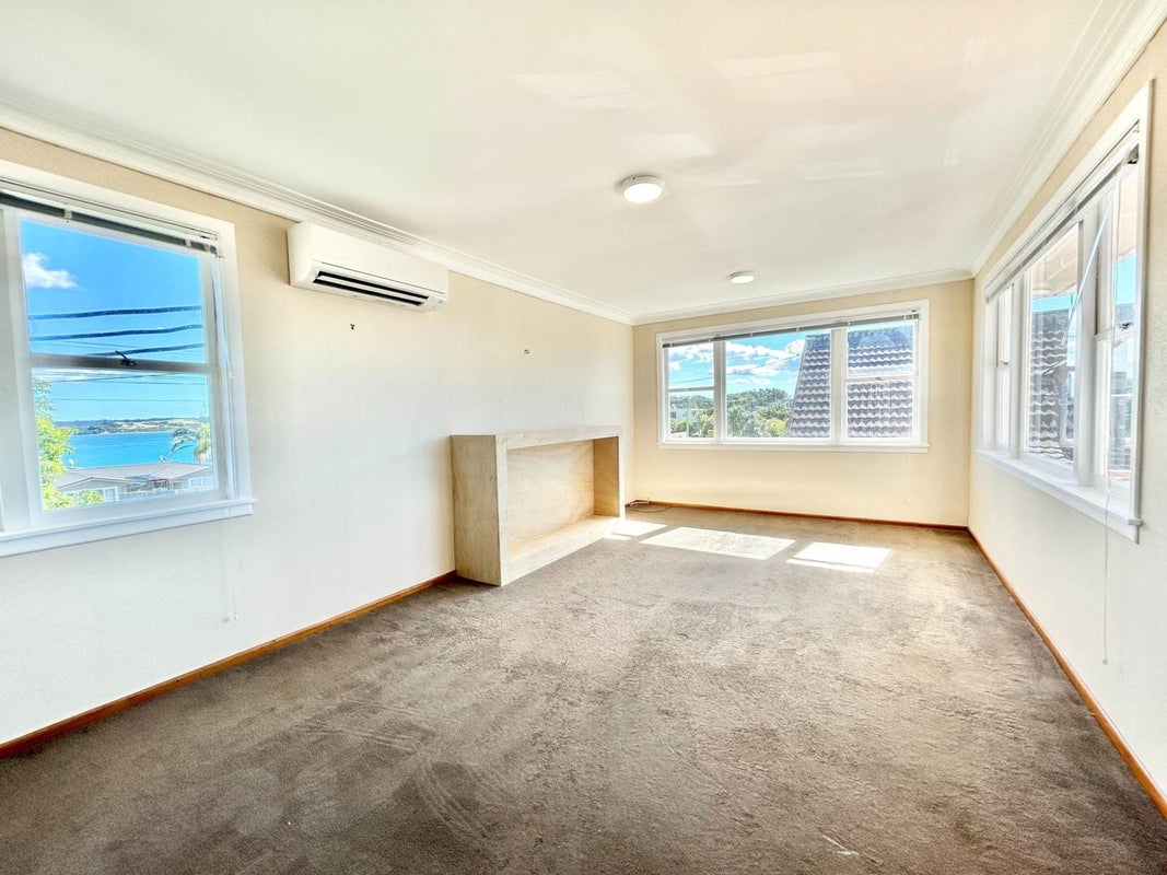 806 Whangaparaoa Road, Manly, Whangaparaoa - Carousel 1