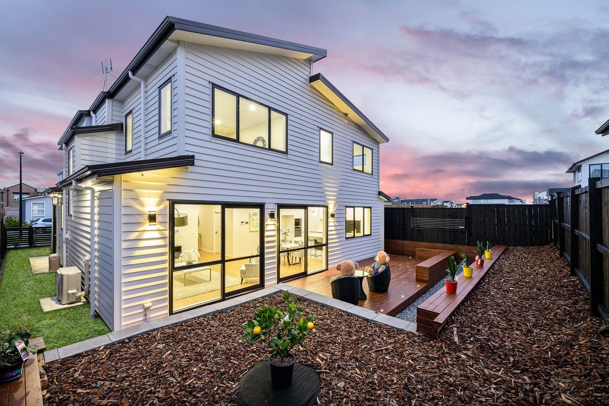 42 Turret Lane, Hobsonville, Auckland - Carousel 2