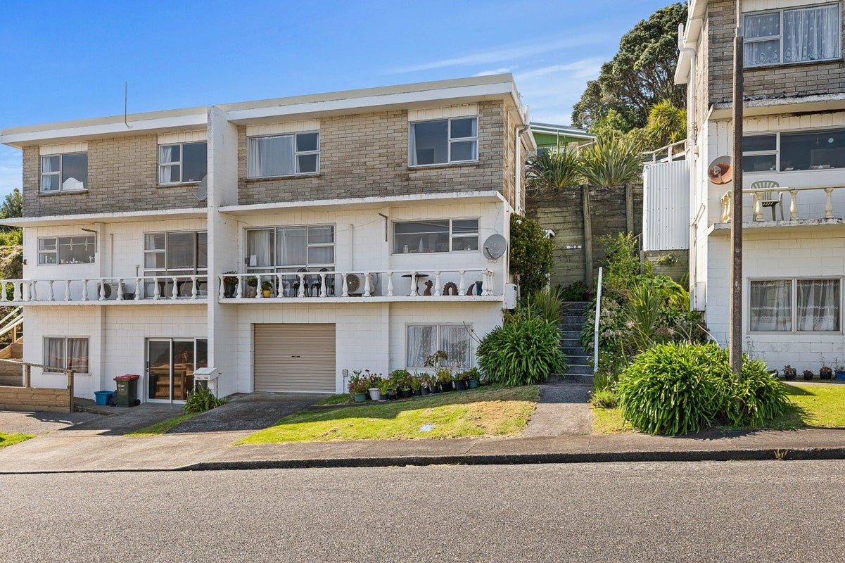 25B Port View Crescent, Moturoa, New Plymouth - Carousel 17