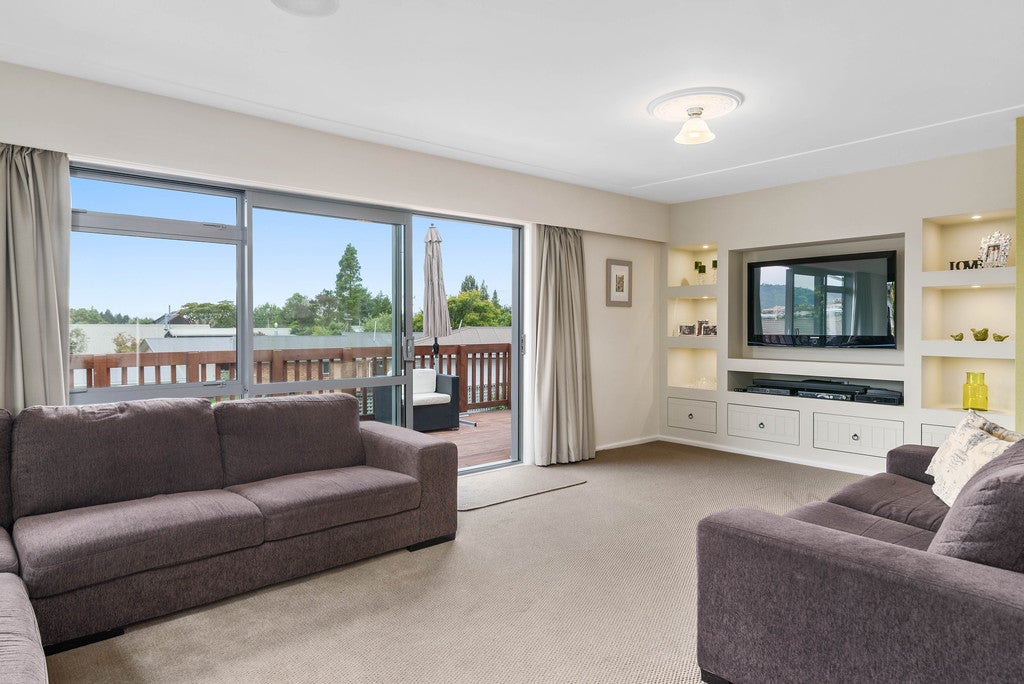 1 Gillam Crescent, Springfield, Rotorua - Carousel 2