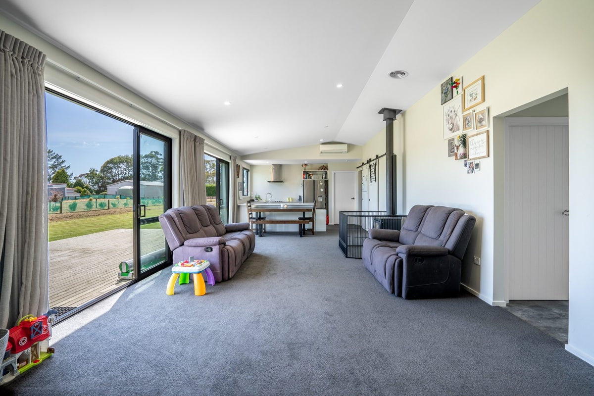 15 Diana Road, Makarewa, Invercargill - Carousel 2