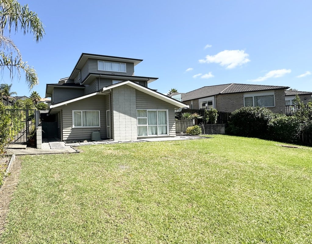8 Mural Place, Greenhithe, Auckland - Carousel 29